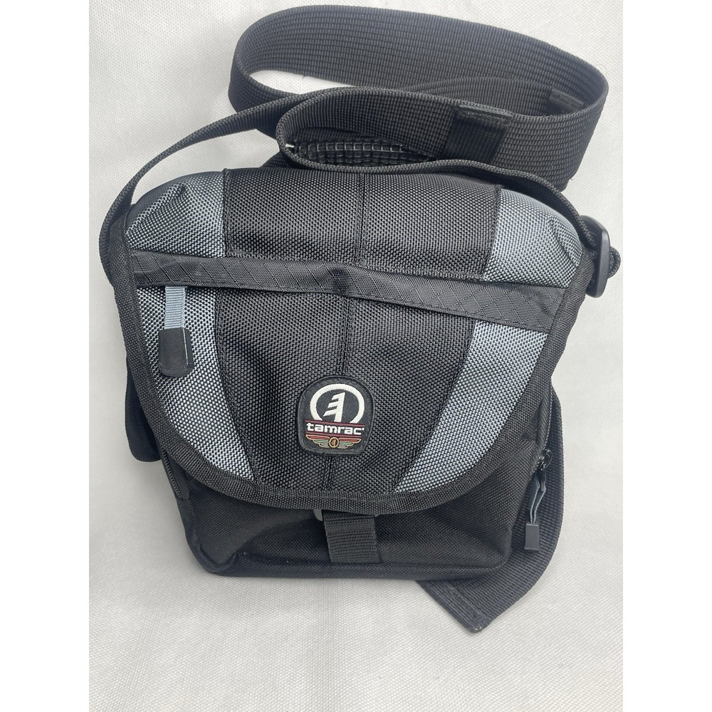 Tamrac 5533 Adventure Messenger 3 Shoulder Bag Black Gray Trim Divider 553303